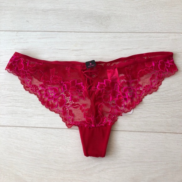 red lace thongs